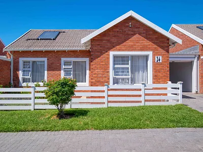 3 Bedroom Townhouse For Sale in Port Elizabeth - krlk.webp