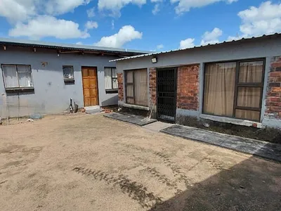 5 Bedroom House For Sale in Polokwane - MTmV.webp