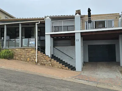 3 Bedroom House To Rent in Mossel Bay - bwo9.webp