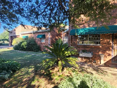 4 Bedroom House For Sale in Vaal Marina - Gt2p.webp