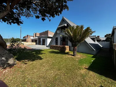 3 Bedroom House For Sale in Stilbaai West, Stilbaai - X2Xv.webp