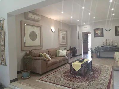 4 Bedroom House For Sale in Randburg - RS2W.webp