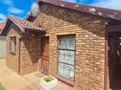 2 Bedroom House For Sale in Soshanguve - 3tvl.webp