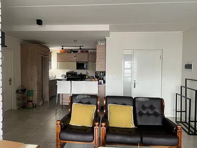 3 Bedroom Apartment To Rent in Randburg - vYRA.webp