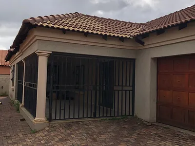 3 Bedroom House For Sale in Bronkhorstspruit - hhzW.webp