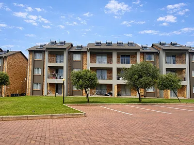 2 Bedroom Apartment For Sale in Centurion - xayD.webp