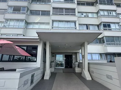 2 Bedroom Apartment For Sale in Cape Town - xlRC.webp