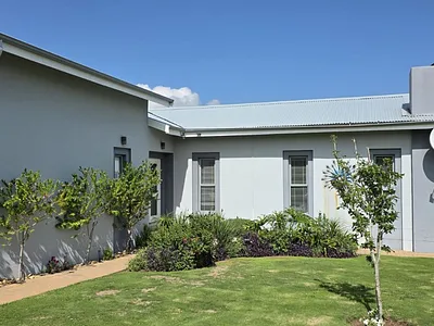 4 Bedroom House For Sale in Vaal Marina - 3DM0.webp