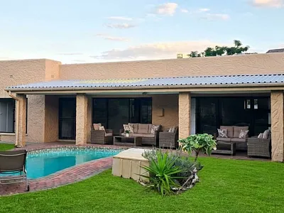 3 Bedroom House For Sale in Sedgefield - y38W.webp