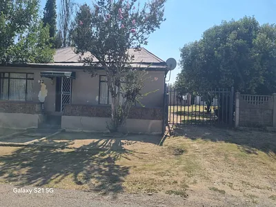2 Bedroom House For Sale in Senekal - 4e4M.webp