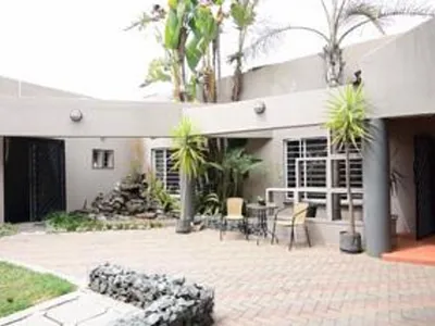 5 Bedroom House For Sale in Roodepoort - Dfvo.webp