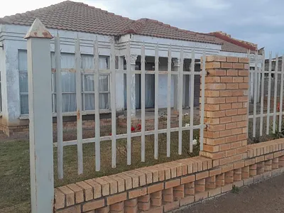 3 Bedroom House For Sale in Hammanskraal - p7fQ.webp