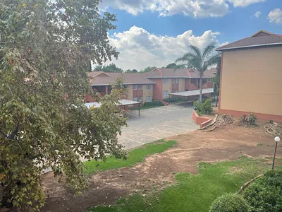 3 Bedroom House For Sale in Roodepoort - Bskz.webp