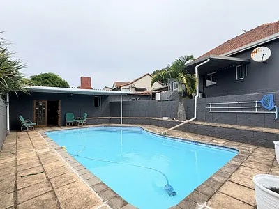 3 Bedroom House For Sale in Durban - lviO.webp