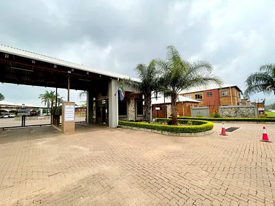 2 Bedroom Townhouse For Sale in Pretoria - dSuR.webp