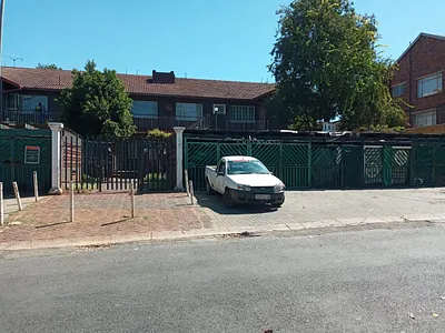 2 Bedroom Apartment For Sale in Randburg - VOg6.webp