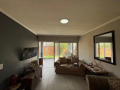 2 Bedroom Townhouse For Sale in Pretoria - Mm9L.webp