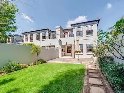 2 Bedroom House For Sale in Randburg - P6fC.webp