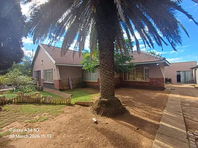 3 Bedroom House For Sale in Klerksdorp - AjyS.webp