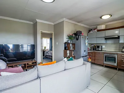 1 Bedroom Apartment For Sale in Centurion - Rjz0.webp