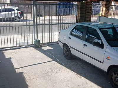 3 Bedroom House For Sale in Mitchells Plain - 5l7j.webp