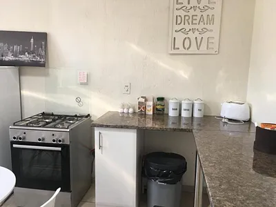 1 Bedroom House To Rent in Sandton - img