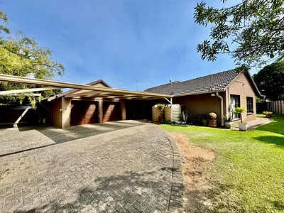 3 Bedroom House For Sale in Secunda - SWpc.webp