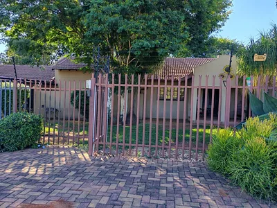5 Bedroom House For Sale in Polokwane - Cz6W.webp