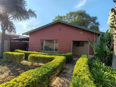 Commercial Property To Rent in Pretoria - IkL3.webp