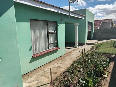 3 Bedroom House For Sale in Port Elizabeth - nmXh.webp