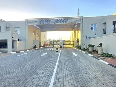 1 Bedroom Apartment For Sale in Gordons Bay - jlUI.webp