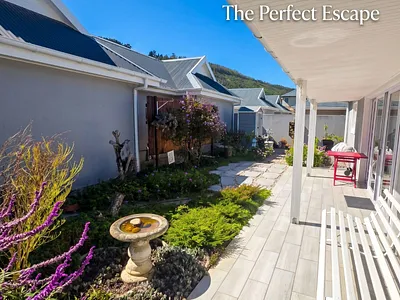 2 Bedroom House For Sale in Sedgefield - FnQ3.webp