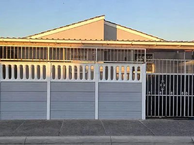 3 Bedroom House For Sale in Mitchells Plain - FgxK.webp