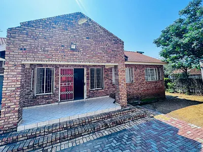 3 Bedroom House For Sale in Burgersfort - H8w4.webp