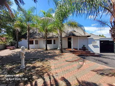 5 Bedroom House For Sale in Orkney - 7eKR.webp