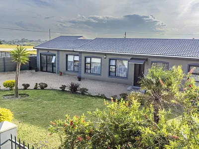 4 Bedroom House For Sale in George - Cs0P.webp