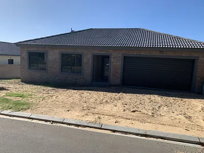 3 Bedroom House For Sale in Albertinia - Y8lS.webp