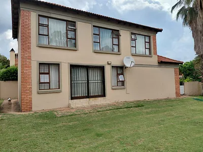 3 Bedroom House For Sale in Pretoria - FYSD.webp
