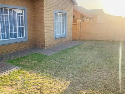 2 Bedroom House For Sale in Witbank - cRd6.webp
