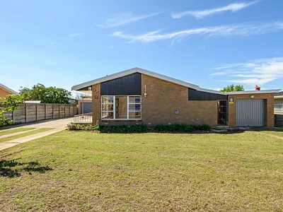 3 Bedroom House For Sale in Port Elizabeth - LSAs.webp