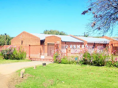 2 Bedroom Townhouse For Sale in Ladybrand - W9xt.webp