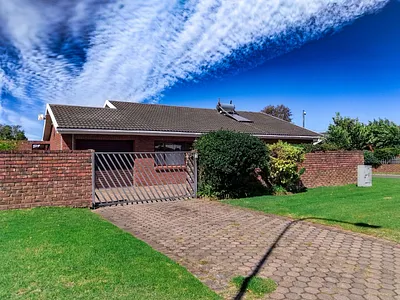 3 Bedroom House For Sale in George - img