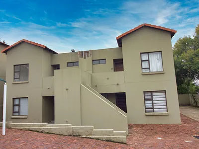 2 Bedroom Apartment For Sale in Randburg - H4Ou.webp