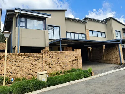3 Bedroom House For Sale in Krugersdorp - 9Cfv.webp