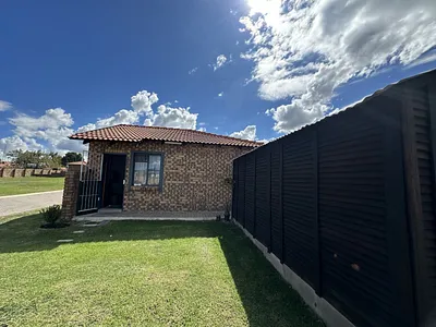 2 Bedroom House For Sale in Secunda - BDid.webp