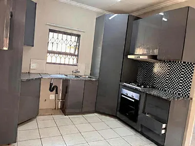 2 Bedroom House To Rent in Secunda - img