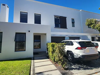 3 Bedroom House For Sale in Somerset West - sGBM.webp