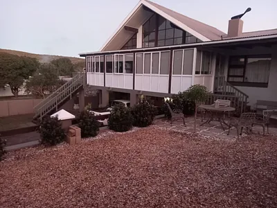 5 Bedroom House For Sale in Stilbaai West, Stilbaai - xq4y.webp