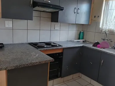 2 Bedroom House To Rent in Kempton Park - 97nx.webp