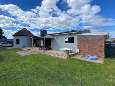 3 Bedroom House For Sale in Klein Brak Rivier - xKCe.webp